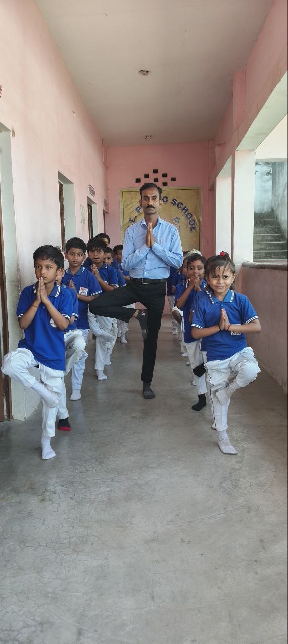 M. L. Public School Prayagraj